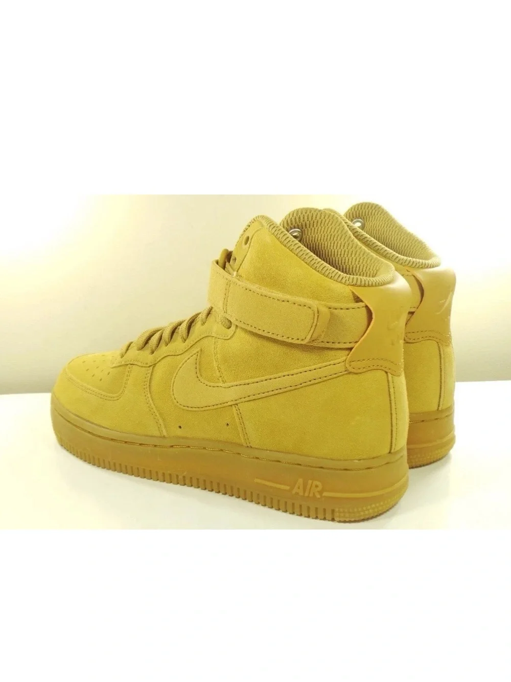 Nike Air Force 1 SE High Elemental Gold Wmn’s Sz 11.5 = Men’s Sz 10